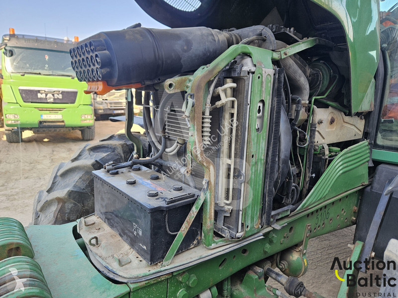 Lantbrukstraktor John Deere 6630 Premium