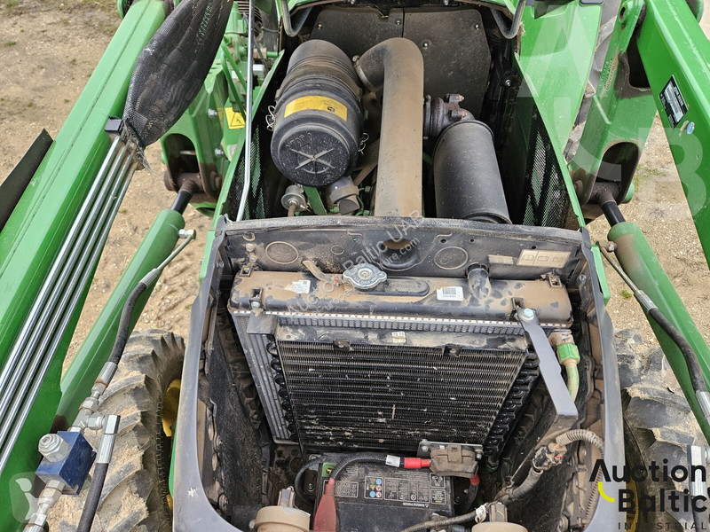 Lantbrukstraktor John Deere 4049 M
