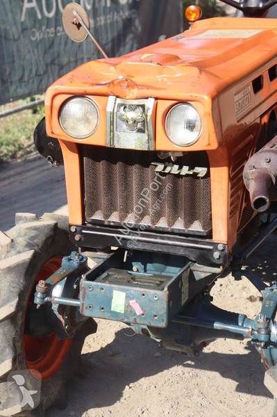 Tractor Kubota B7001