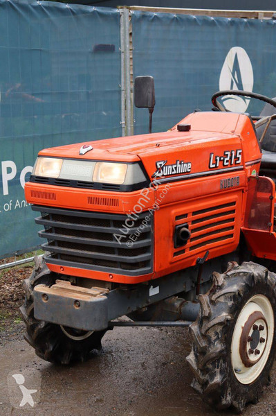 جرار زراعي Kubota Sunshine L1-215