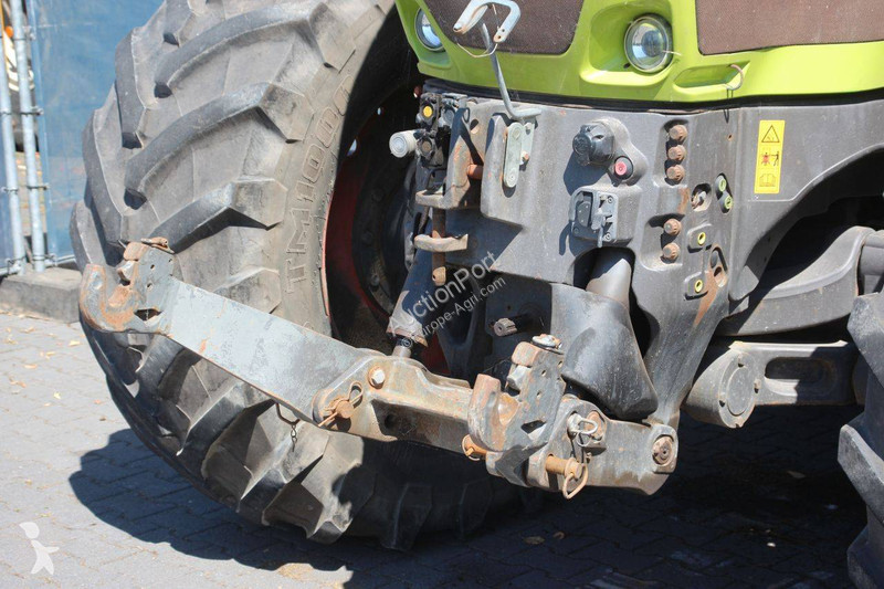 Tracteur agricole Claas Axion 930