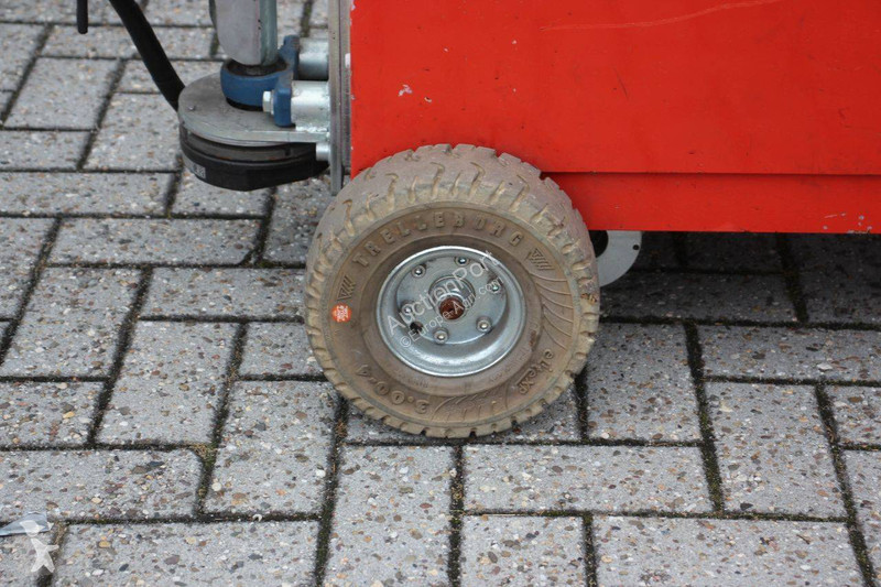 Tractor  Mtrac 2500