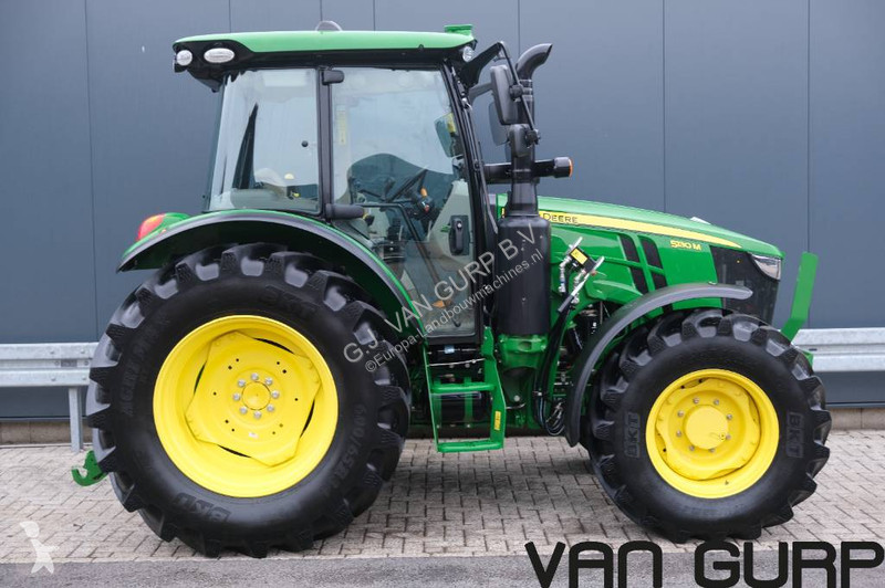 Сільськогосподарський трактор John Deere 5130 M...