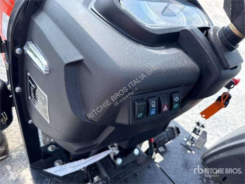 Сільськогосподарський трактор  TT604 4WD...