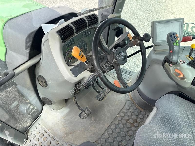 Сільськогосподарський трактор  L730 4WD Tractor