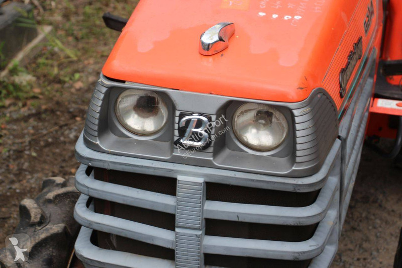 Сільськогосподарський трактор Kubota...