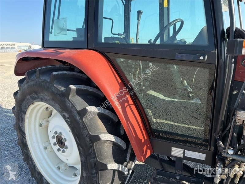 Tractor New Holland L75 4WD Tractor