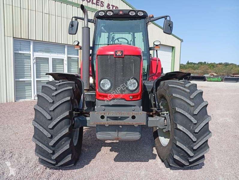 Сільськогосподарський трактор Massey Ferguson...