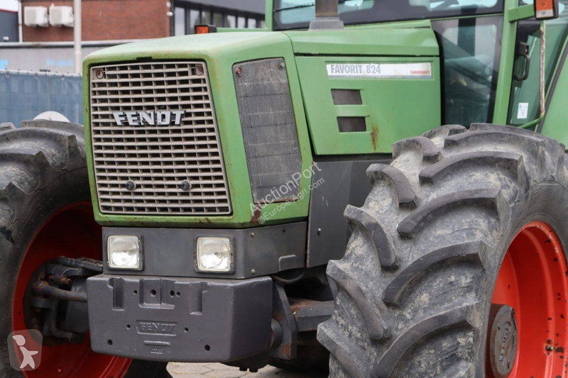 Tractor agrícola Fendt Favorit 824