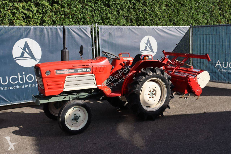 Tractor agrícola Yanmar YM 2010