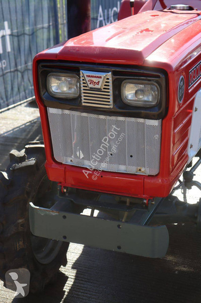Tractor agrícola Yanmar YM1610D