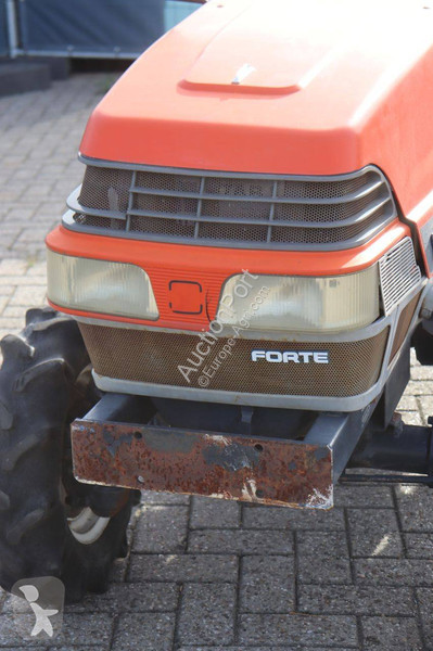 Tractor agrícola Yanmar F-7