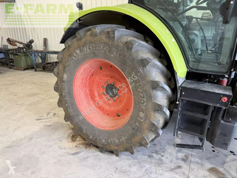 Tractor Claas  arion 620 cis