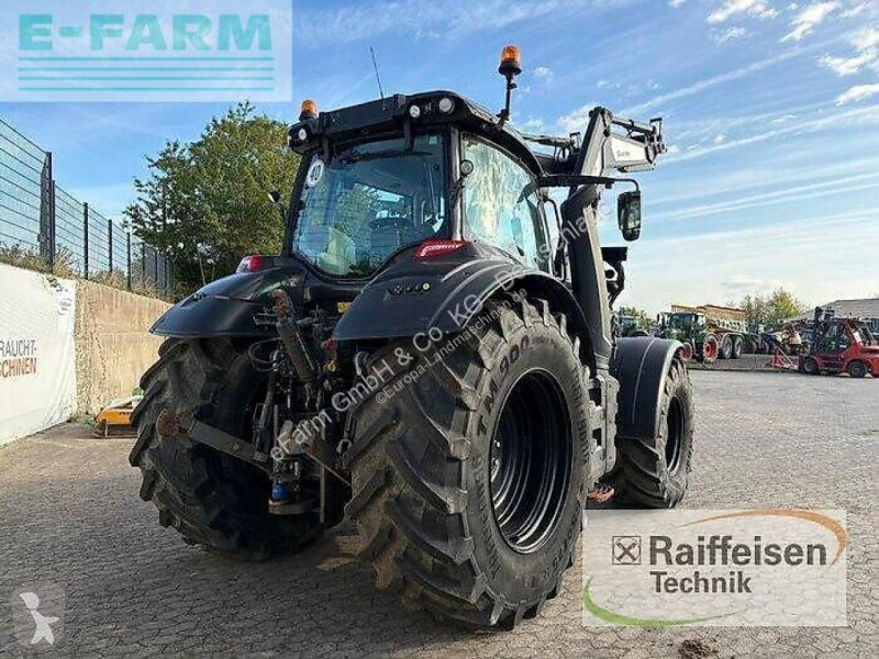 Tracteur agricole Valtra  t214 direct
