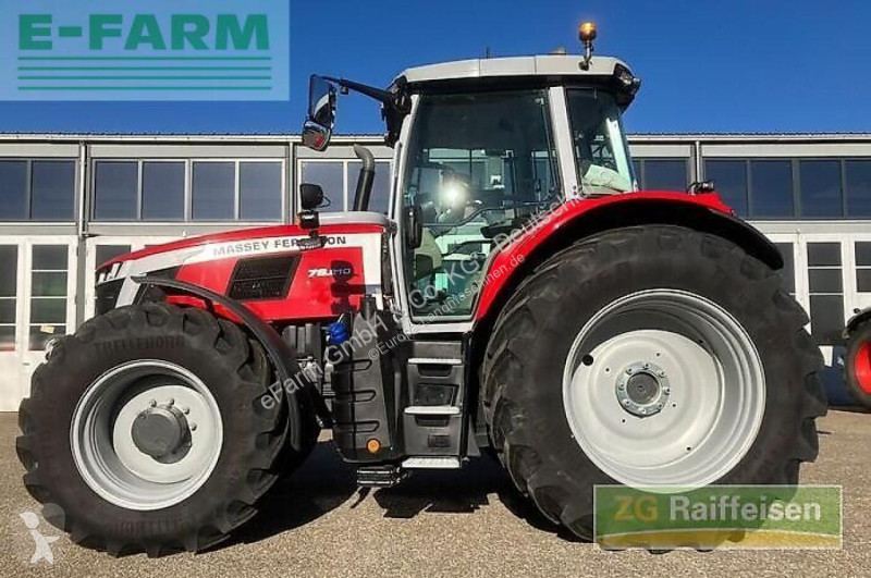 Tracteur agricole Massey Ferguson  7s.210 dyna-vt