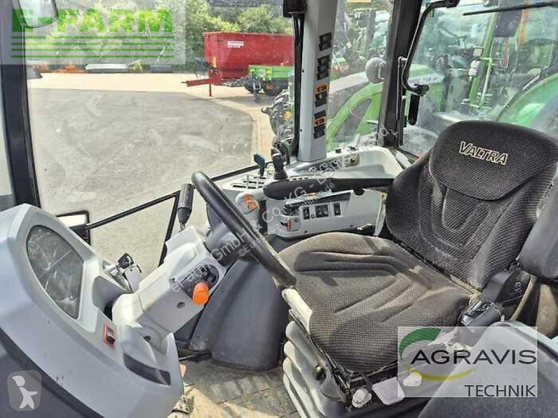 Tracteur agricole Valtra  a 105 mh4