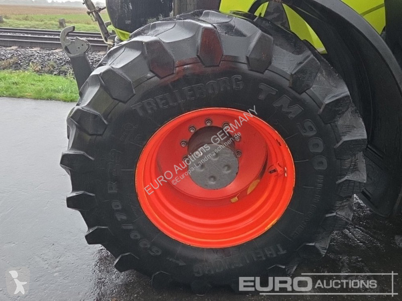 Tracteur agricole Claas Axion 870 CMATIC