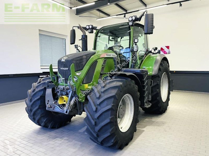 Tracteur agricole Fendt  724 vario s4 profi plus