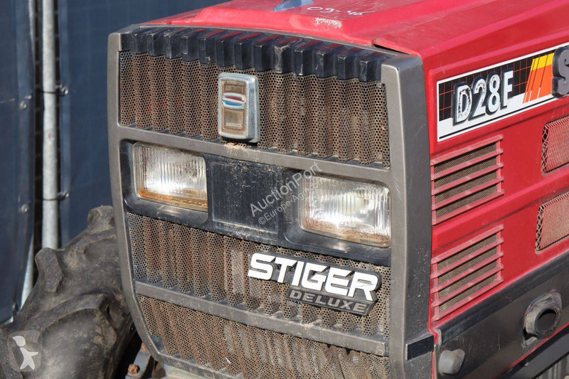 Tracteur agricole Shibaura D28F