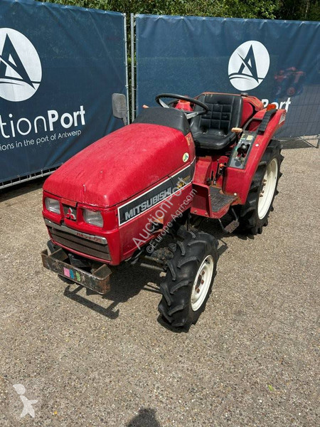 Tracteur agricole Mitsubishi MT165