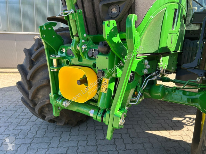 Zemědělský traktor John Deere 6R 185...