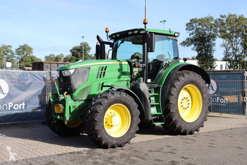 Zemědělský traktor John Deere 6195R