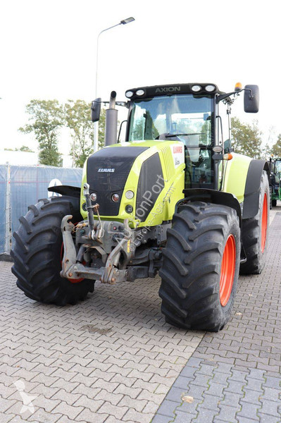 Zemědělský traktor Claas Axion 810