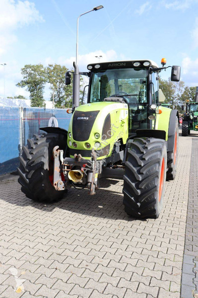 Zemědělský traktor Claas Arion 620