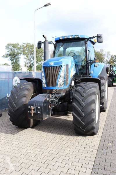 Zemědělský traktor New Holland T8020