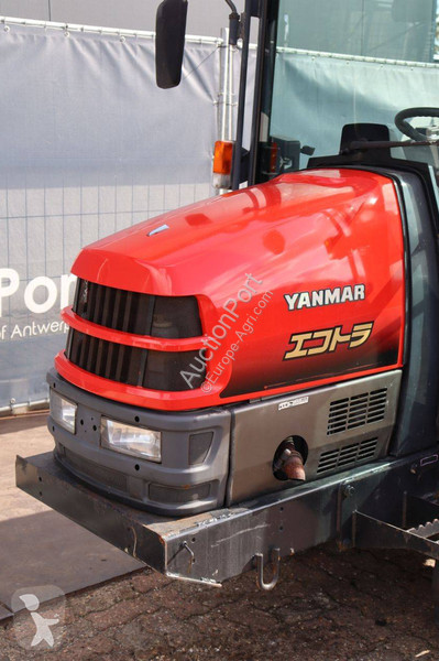 Zemědělský traktor Yanmar CT280