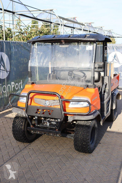 Zemědělský traktor Kubota RTV900
