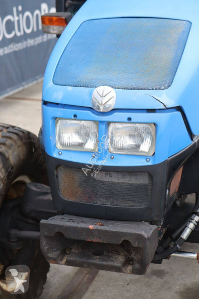 Zemědělský traktor New Holland T3030