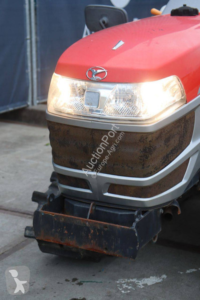 Zemědělský traktor Yanmar CT118