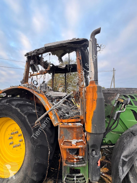 Tractor John Deere 6130R BRANDSCHADEN zur...