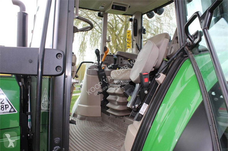 Tractor John Deere 6120M with 623R loader