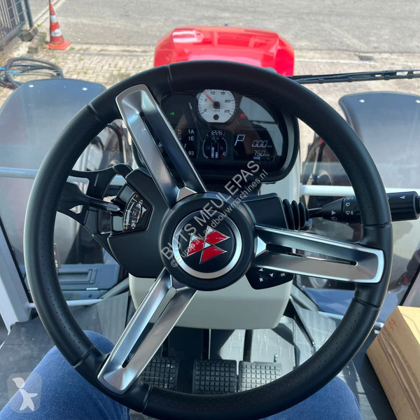 Tracteur agricole Massey Ferguson 7S.165 Dyna-6...