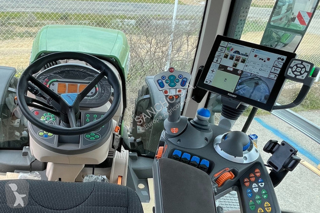 Landbrugstraktor Fendt FENDT 826 VARIO S4 PROFI...