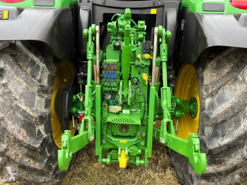 Tractor agrícola John Deere 6120R