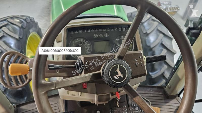 Traktor John Deere 6120