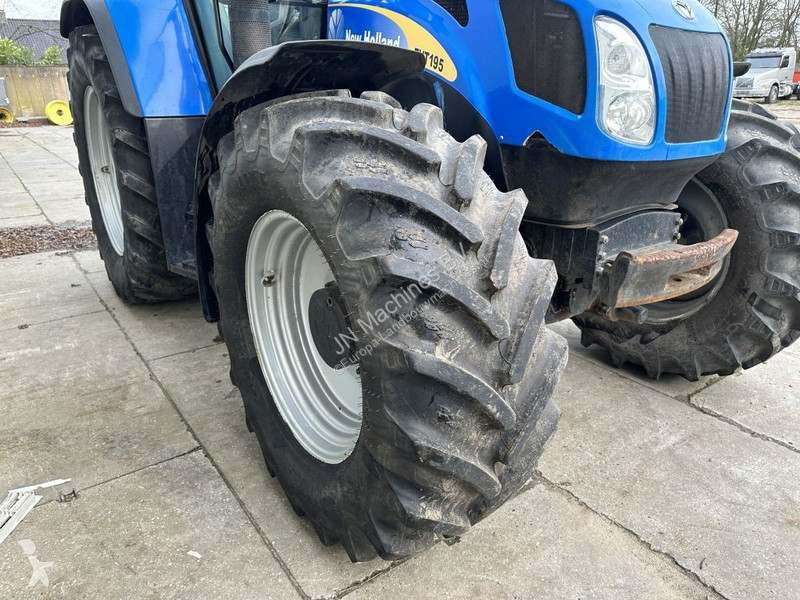 Tracteur agricole New Holland TVT 195 Dutch...