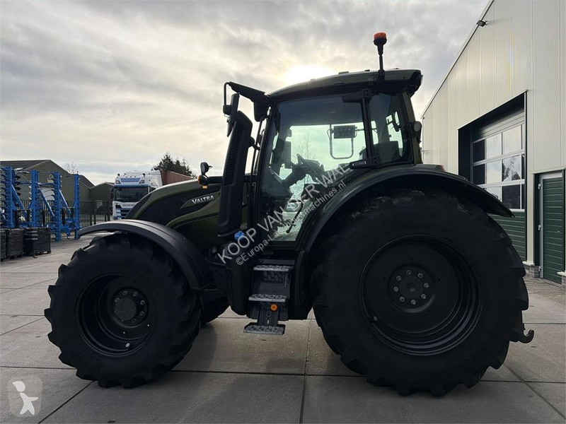 Lantbrukstraktor Valtra N175 Direct