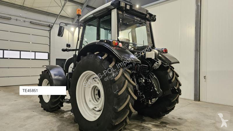 Tractor agrícola Valtra N121