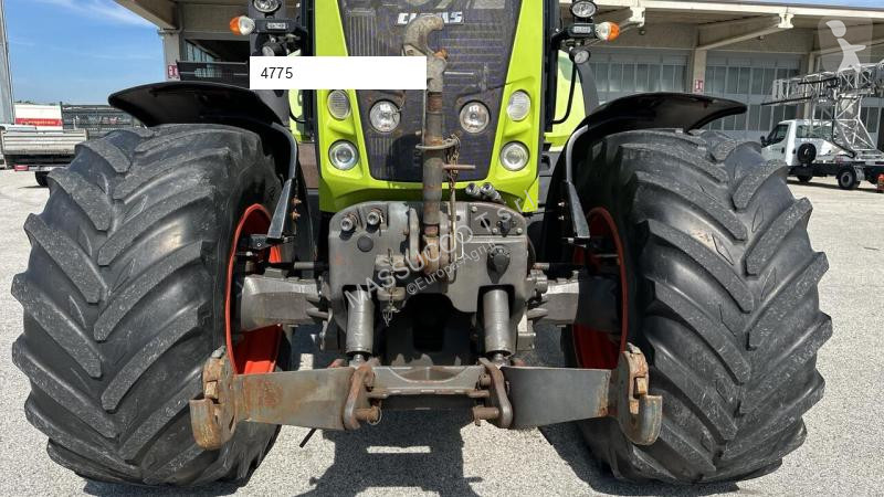 Tractor agrícola Claas AXION 810