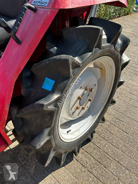 Tracteur agricole Shibaura P21F