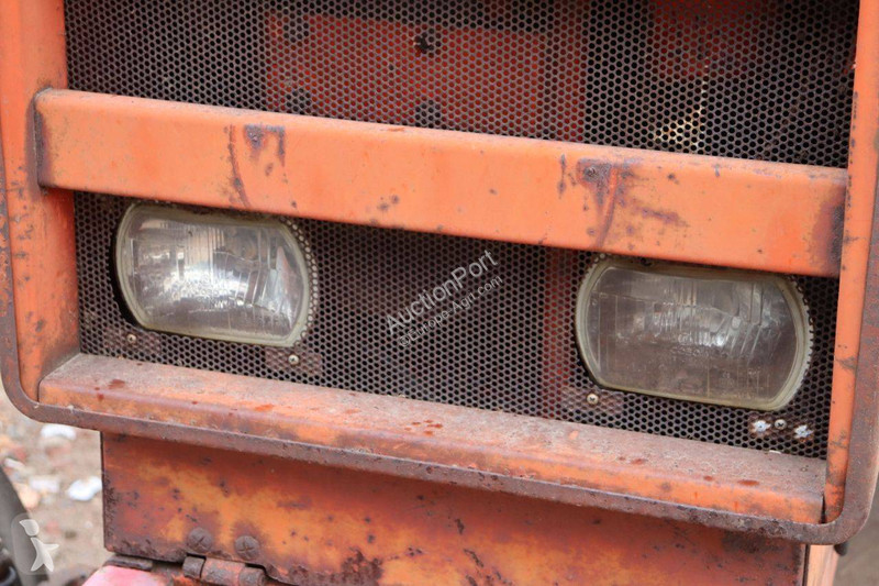 Tractor Renault 51