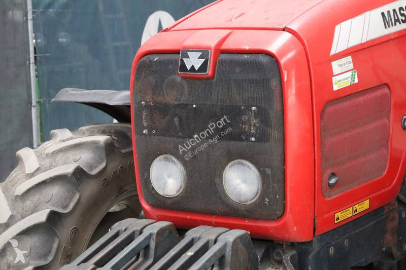 Tracteur agricole Massey Ferguson MF5445/4WD