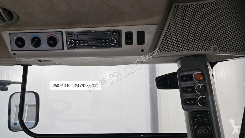 Traktor Valtra