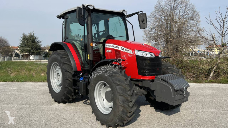 Trattore Massey Ferguson 5711 DYNA4 4X4