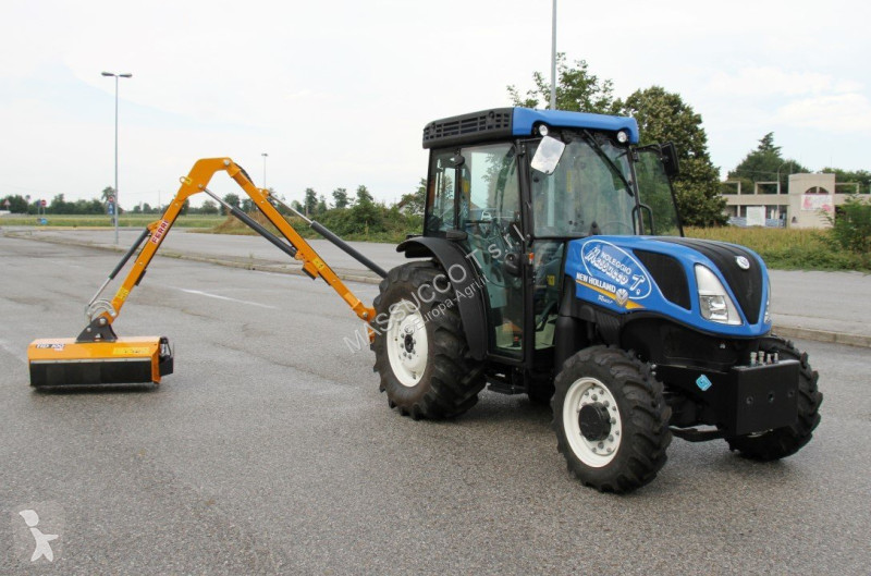 Lantbrukstraktor New Holland T4.100LP