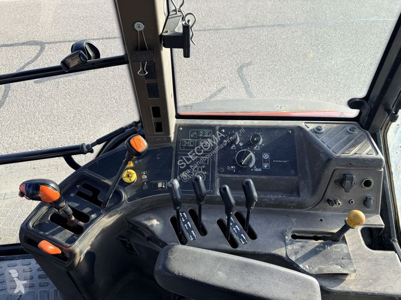 Landbrugstraktor New Holland M100 Dual Command